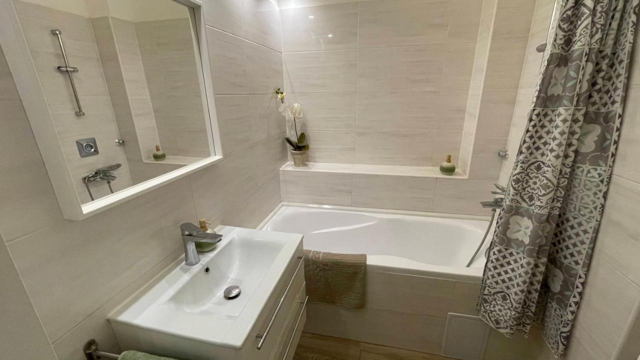 Buda Garden Apartment Budapest Ngoại thất bức ảnh